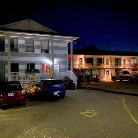 Bay Lake Inn - Frontiersman Motel Latchford 외부 사진